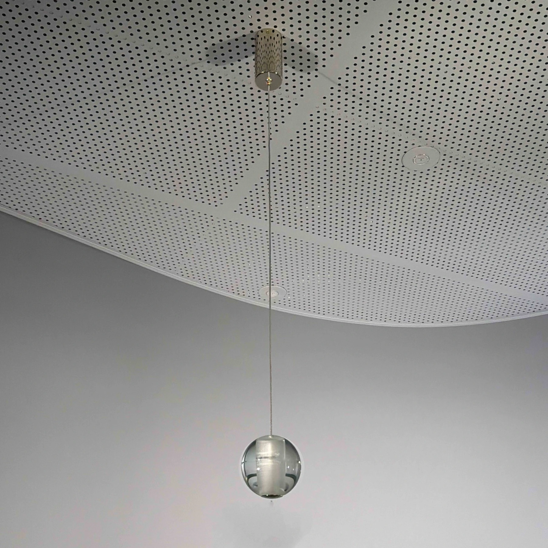 Pendant light S8796/1 F-gold. Photo 2